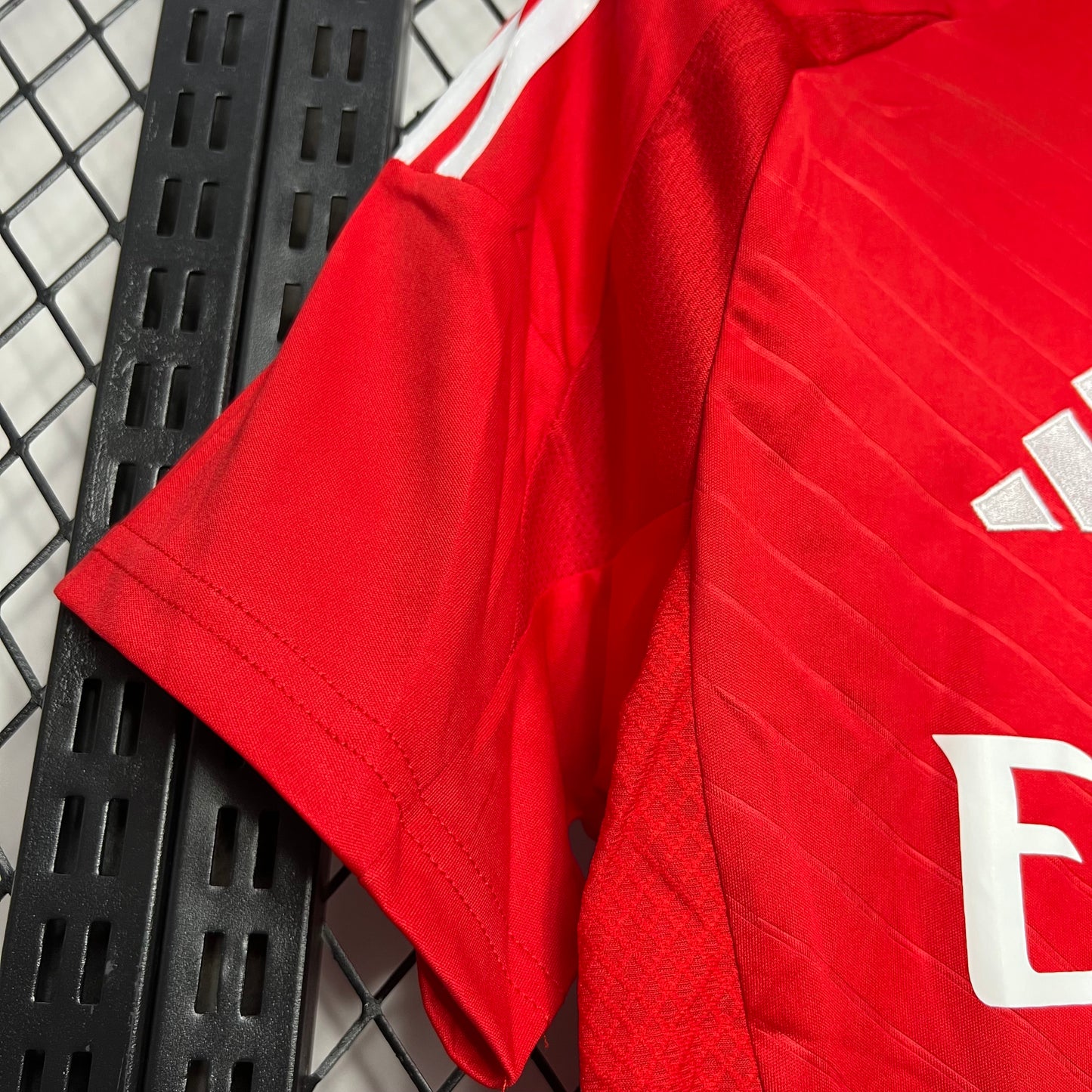 Benfica 2024/25 – Home (Adidas)